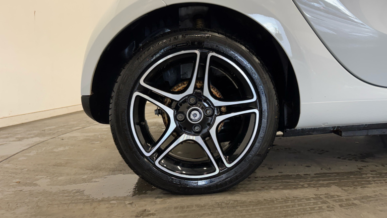 Smart EQ fortwo coupe 60kW EQ Pulse Premium 17kWh 2dr Auto [22kWCh] Electric Coupe